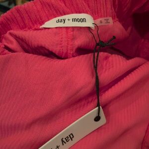 Day + Moon Women's Chic Pink Romper